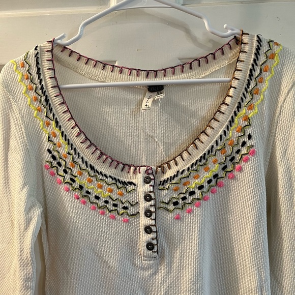 Free People top - Picture 2 of 3